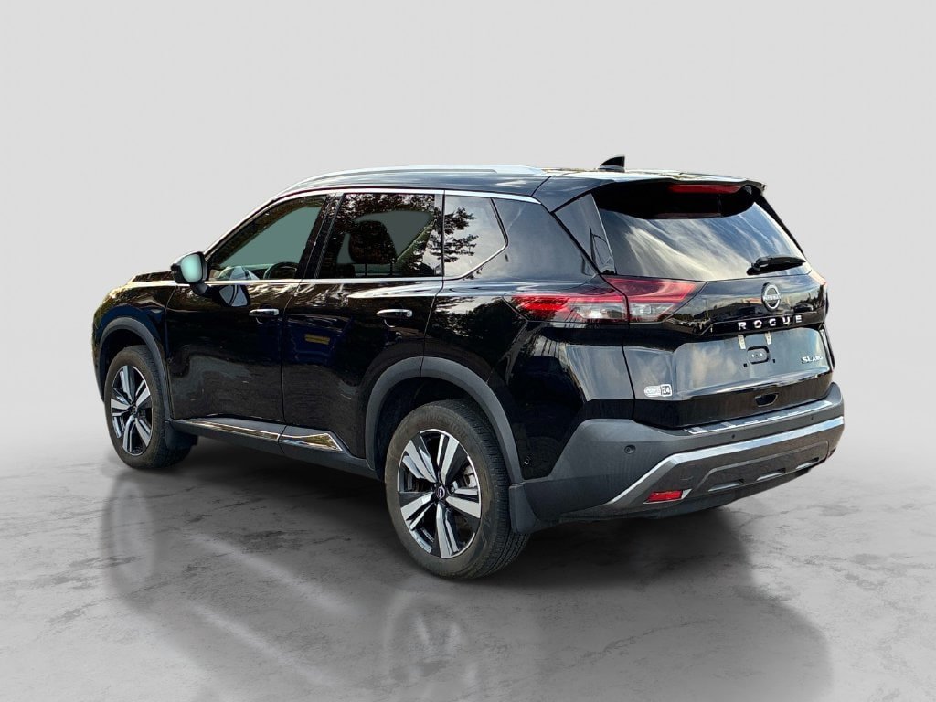 Certified 2023 Nissan Rogue SL w/ SL Premium Package AWD/4WD image 5