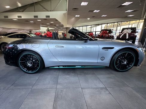 New 2024 Mercedes-Benz SL 63 AMG 4MATIC image 12