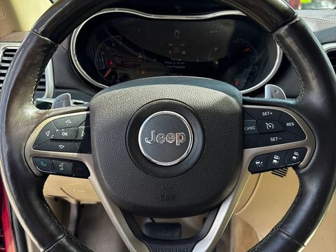 Used 2014 Jeep Grand Cherokee Overland w/ Advanced Technology Group RWD image 19