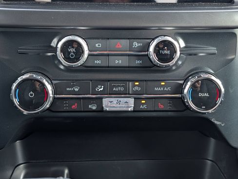 Certified 2025 Ford F150 Tremor AWD/4WD image 25