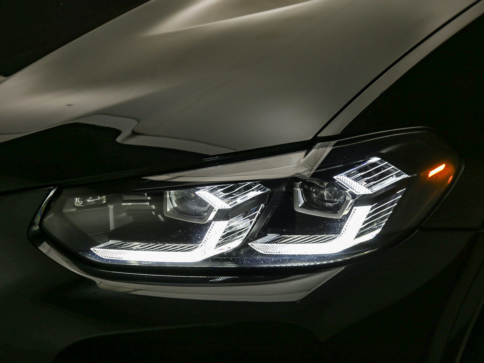 Certified 2024 BMW X4 M40i AWD/4WD image 8