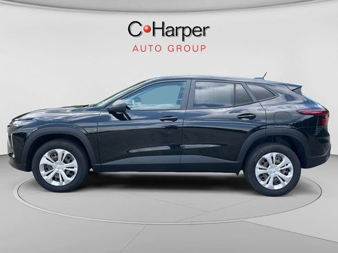 Used 2024 Chevrolet Trax LS FWD image 6