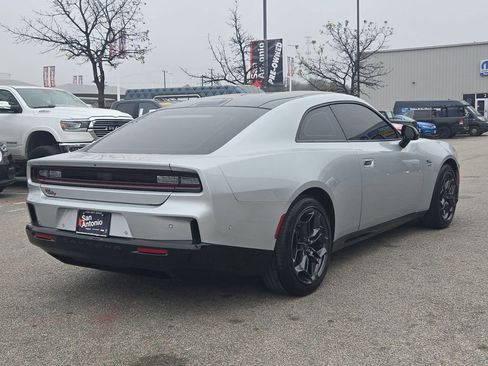 Used 2025 Dodge Charger R/T w/ Quick Order Package 25M R/T image 8