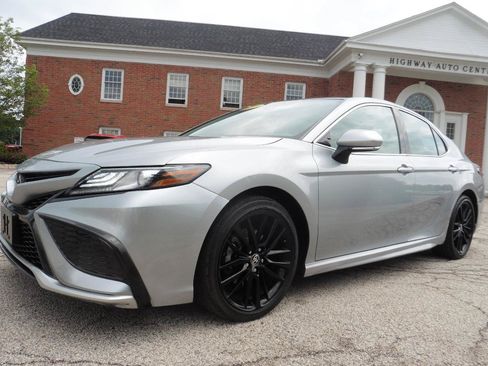 Used 2023 Toyota Camry XSE FWD image 20