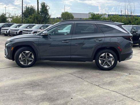 Certified 2025 Hyundai Tucson SEL FWD image 6