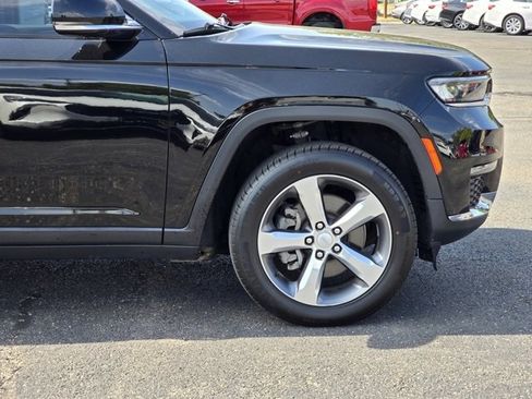 Used 2022 Jeep Grand Cherokee L Limited image 9