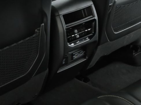 Used 2023 Jeep Grand Cherokee Altitude AWD/4WD image 7