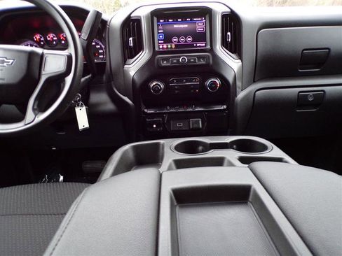 Used 2020 Chevrolet Silverado 1500 Custom Trail Boss w/ Custom Convenience Package image 32