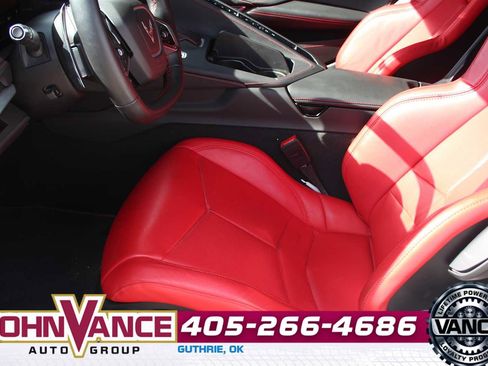 Used 2021 Chevrolet Corvette 1LT image 18