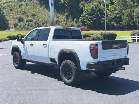 Used 2025 GMC Sierra 2500 AT4X w/ AT4X AEV Edition AWD/4WD image 3