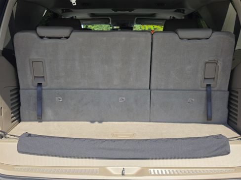 Used 2019 Chevrolet Tahoe LT RWD image 16