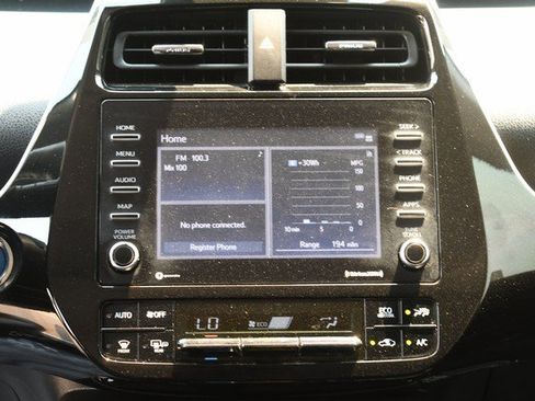 Certified 2022 Toyota Prius XLE w/ Premium Convenience Package FWD image 21