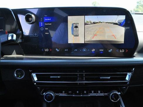 New 2026 Chevrolet Traverse LT w/ Driver Confidence Package image 23