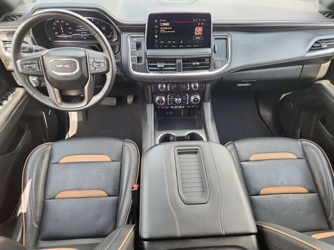 Used 2024 GMC Yukon XL AT4 w/ Technology Package AWD/4WD image 20
