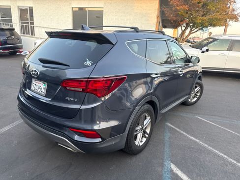 Used 2017 Hyundai Santa Fe Sport FWD image 5