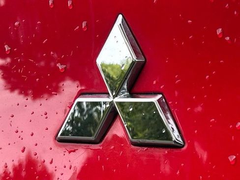 Used 2023 Mitsubishi Outlander 4WD Plug-In Hybrid image 15