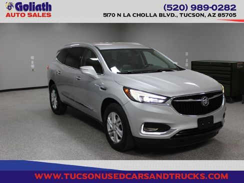 Used 2019 Buick Enclave Essence image 1