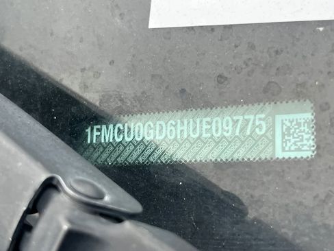Used 2017 Ford Escape SE FWD image 23