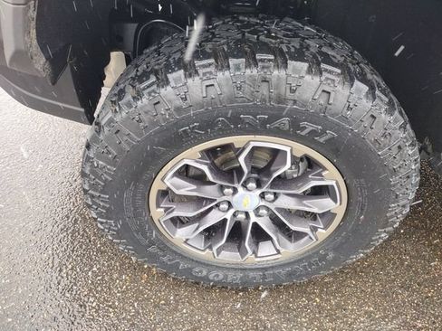 Used 2020 Chevrolet Colorado ZR2 AWD/4WD image 39