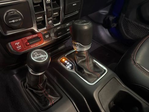 Used 2020 Jeep Wrangler Unlimited Rubicon AWD/4WD image 26