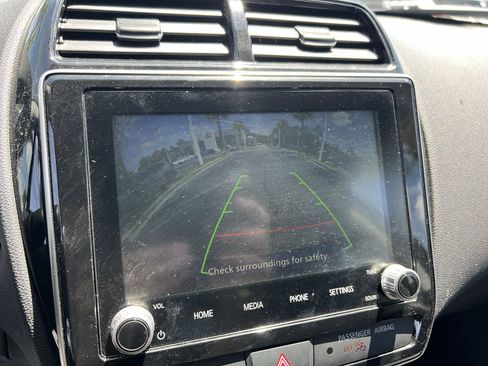 Used 2025 Mitsubishi Outlander Sport SE AWD/4WD image 25
