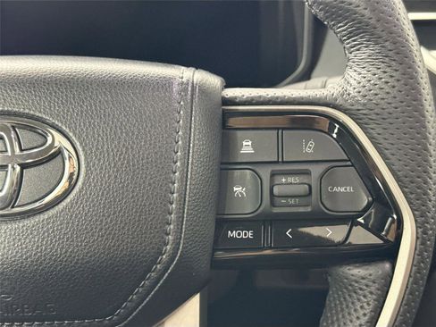 Certified 2024 Toyota Sequoia Limited image 18