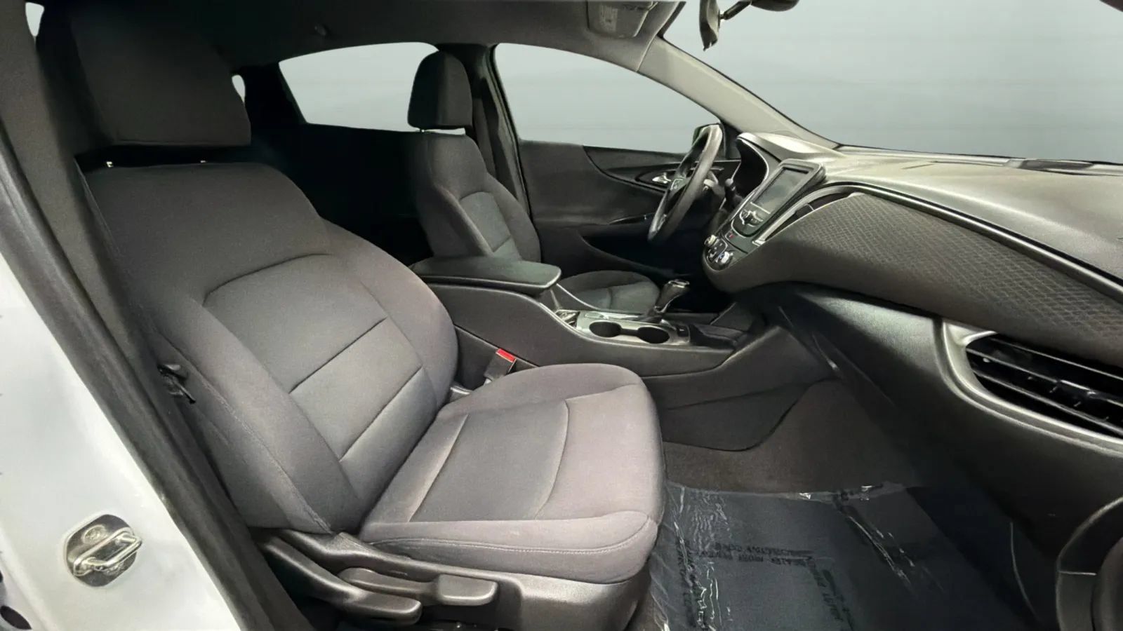 Used 2017 Chevrolet Malibu LS w/ LPO, Convenience Package 1 FWD image 20