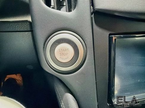 Used 2013 Nissan 370Z Coupe RWD image 32