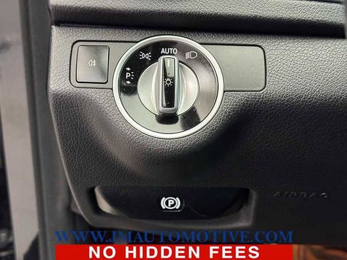 Used 2014 Mercedes-Benz C 300 Sport image 33