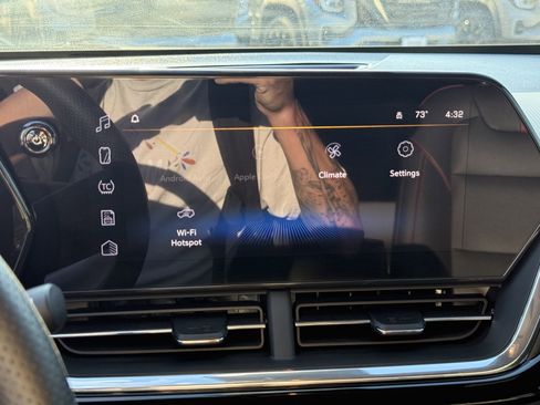 Used 2024 Chevrolet Trax RS w/ Driver Confidence Package image 21