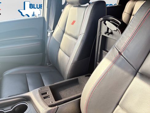 Used 2025 Dodge Durango GT AWD/4WD image 26