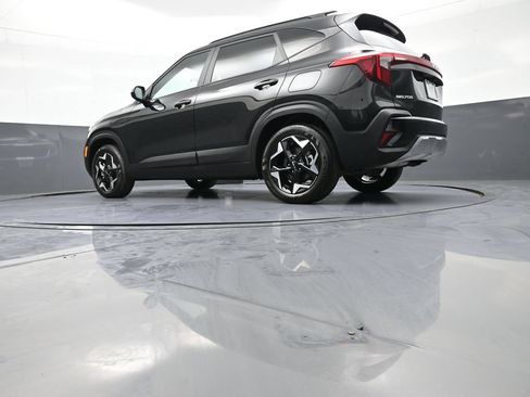 Certified 2025 Kia Seltos S AWD/4WD image 31