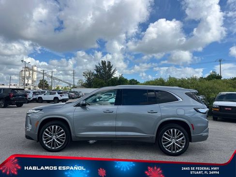 New 2026 Buick Enclave Avenir w/ Super Cruise Package AWD/4WD image 4