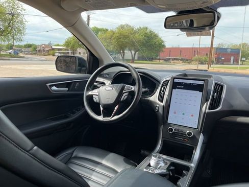 Used 2022 Ford Edge SEL w/ Convenience Package image 25