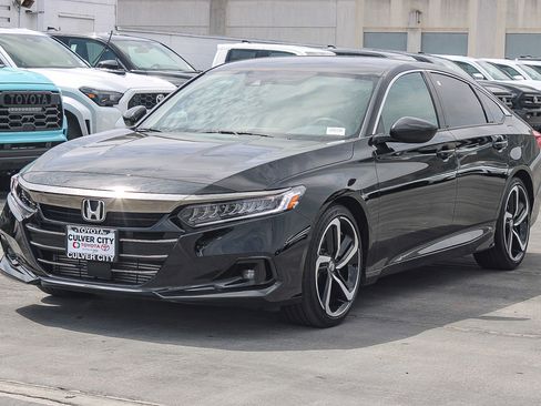 Used 2022 Honda Accord Sport image 3
