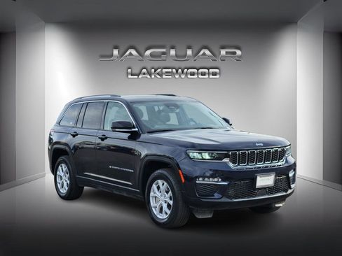 Used 2023 Jeep Grand Cherokee Limited w/ Trailer Tow Prep Group (B) image 5