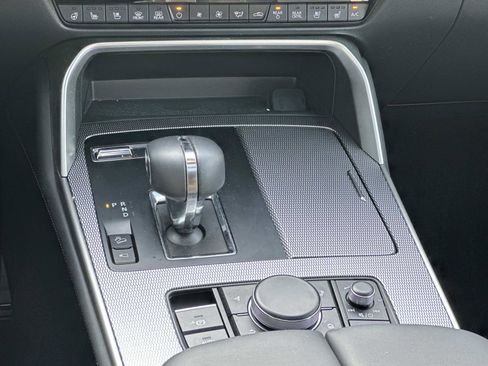 Certified 2024 MAZDA CX-90 3.3 Turbo w/ Premium Plus Pkg image 24