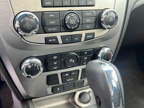 Used 2010 Ford Fusion SE FWD image 23