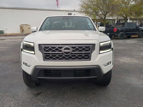 Certified 2024 Nissan Frontier SL w/ Technology Package image 9