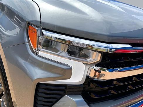 Certified 2024 Chevrolet Silverado 1500 LT w/ Z71 Off-Road Package AWD/4WD image 28