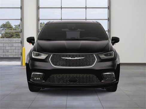 New 2025 Chrysler Pacifica Select image 9