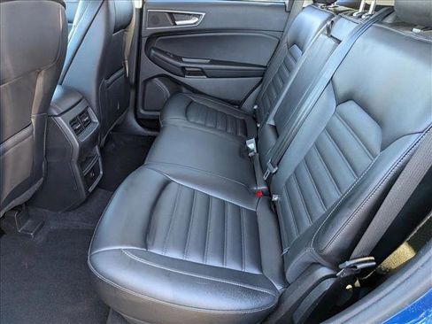 Used 2023 Ford Edge SEL image 17