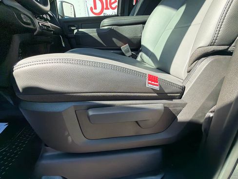 New 2026 RAM 2500 Tradesman AWD/4WD image 19