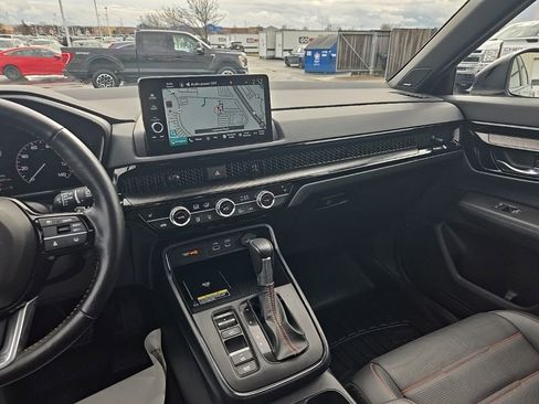 Used 2025 Honda CR-V Sport Touring image 29