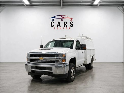 Used 2018 Chevrolet Silverado 3500 W/T w/ WT Convenience Package AWD/4WD image 3
