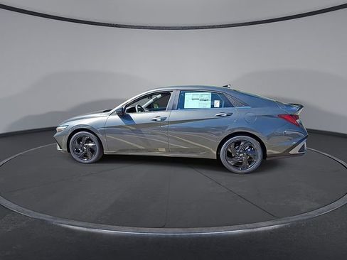 New 2026 Hyundai Elantra SEL Sport Premium FWD image 6