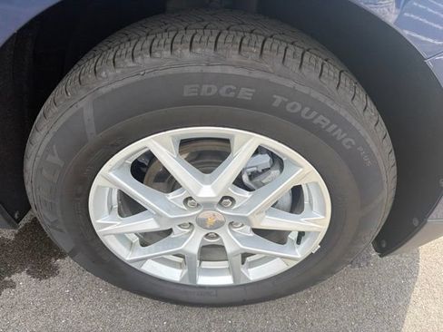 Used 2023 Chevrolet Equinox LS w/ LPO, Cargo Package FWD image 4
