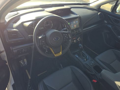 Used 2022 Subaru Crosstrek 2.5i Sport w/ Moonroof Package image 9