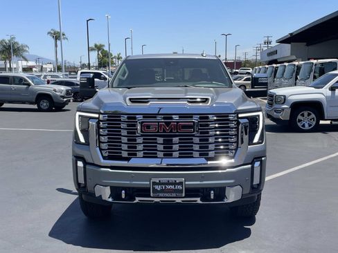 New 2026 GMC Sierra 2500 Denali w/ Denali Reserve Package AWD/4WD image 2