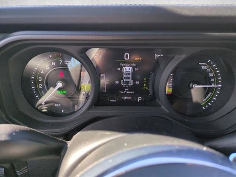 Used 2024 Jeep Wrangler High Altitude image 9